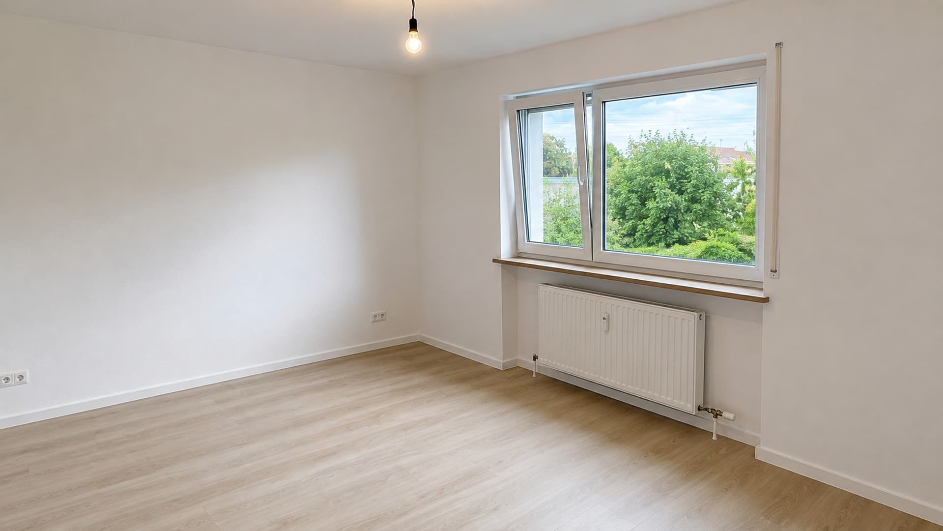 2-Zimmer-Wohnung mit Balkon und Feldblick in Olching - Erstbezug nach Sanierung