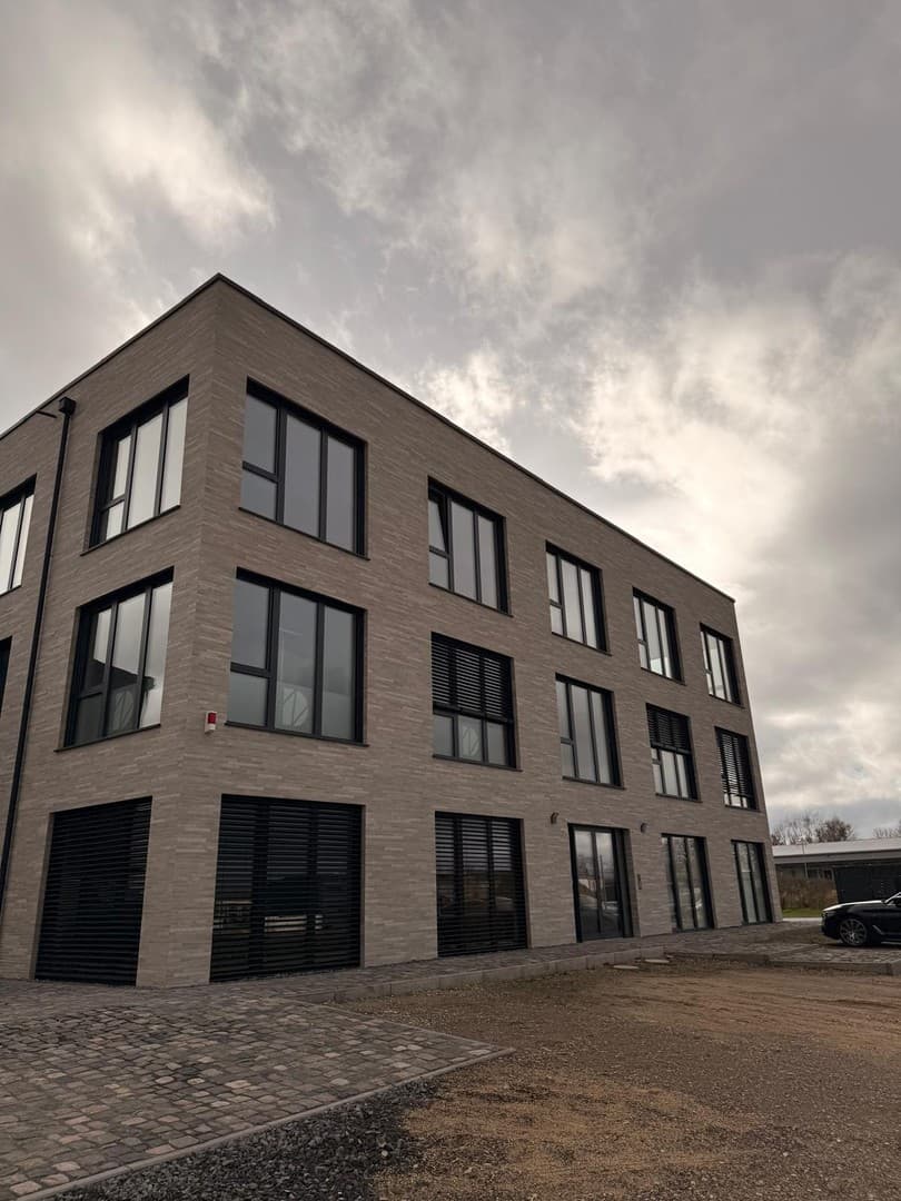 Moderne Bürofläche Rheinbach repräsentativ & sofort verfügbar Erdgeschoss