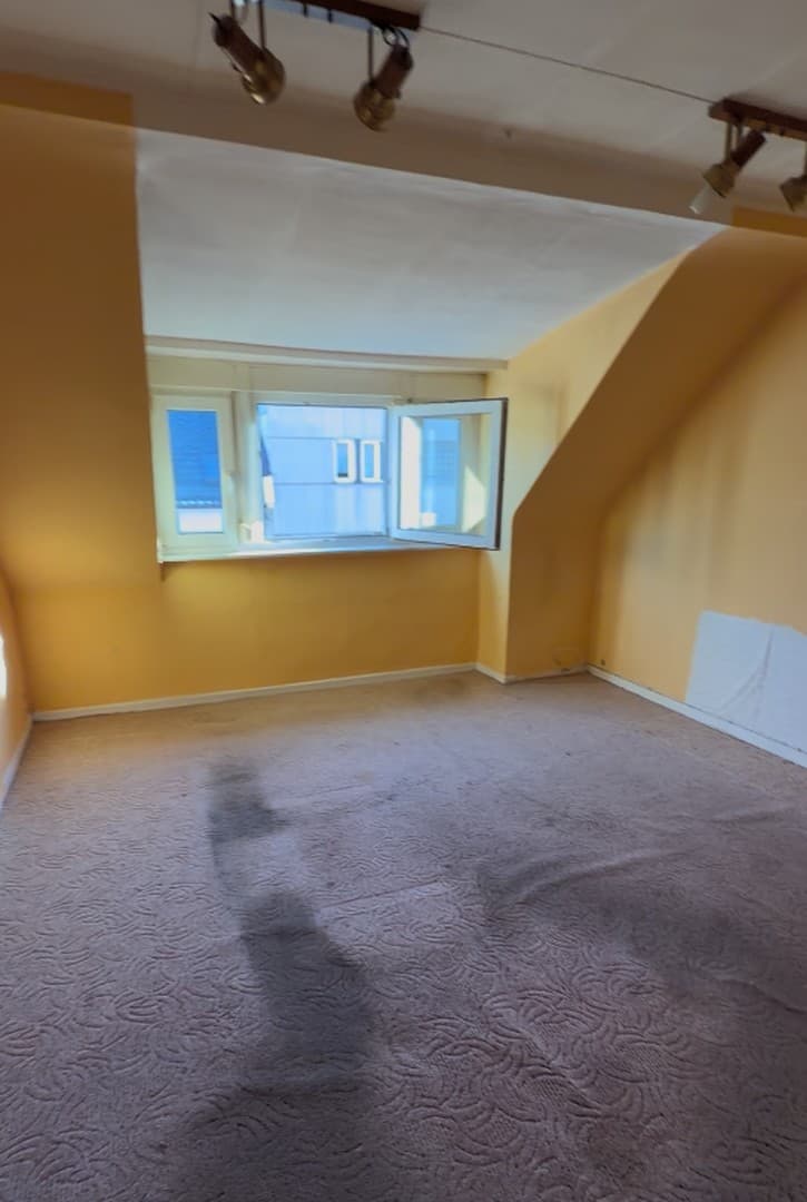 3-Zimmer-Dachgeschosswohnung Offenbach - 5 Monate mietfrei, Material zahlen wir