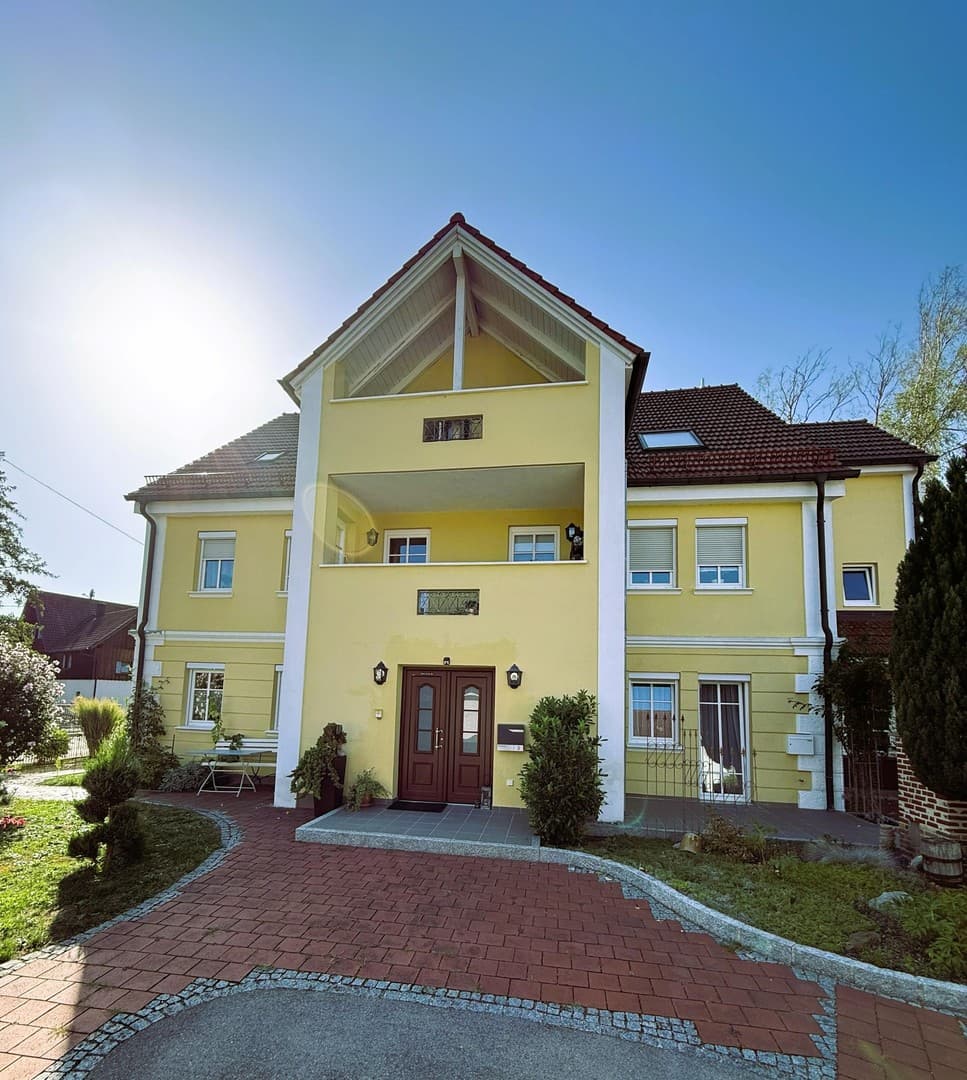Exklusives Anwesen an der Neufnach – Großzügiges Wohnen auf ca. 1700 m² Grundstück