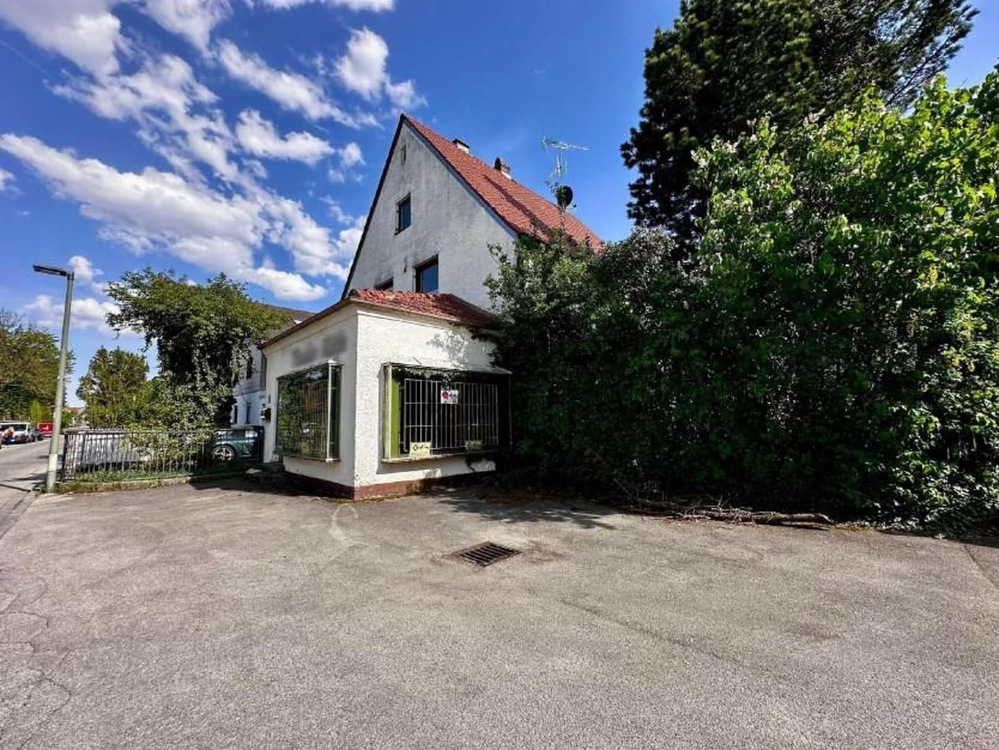 Einfamilienhaus mit 7 Zimmern in Germering als Arbeiterzimmer absolut zentral