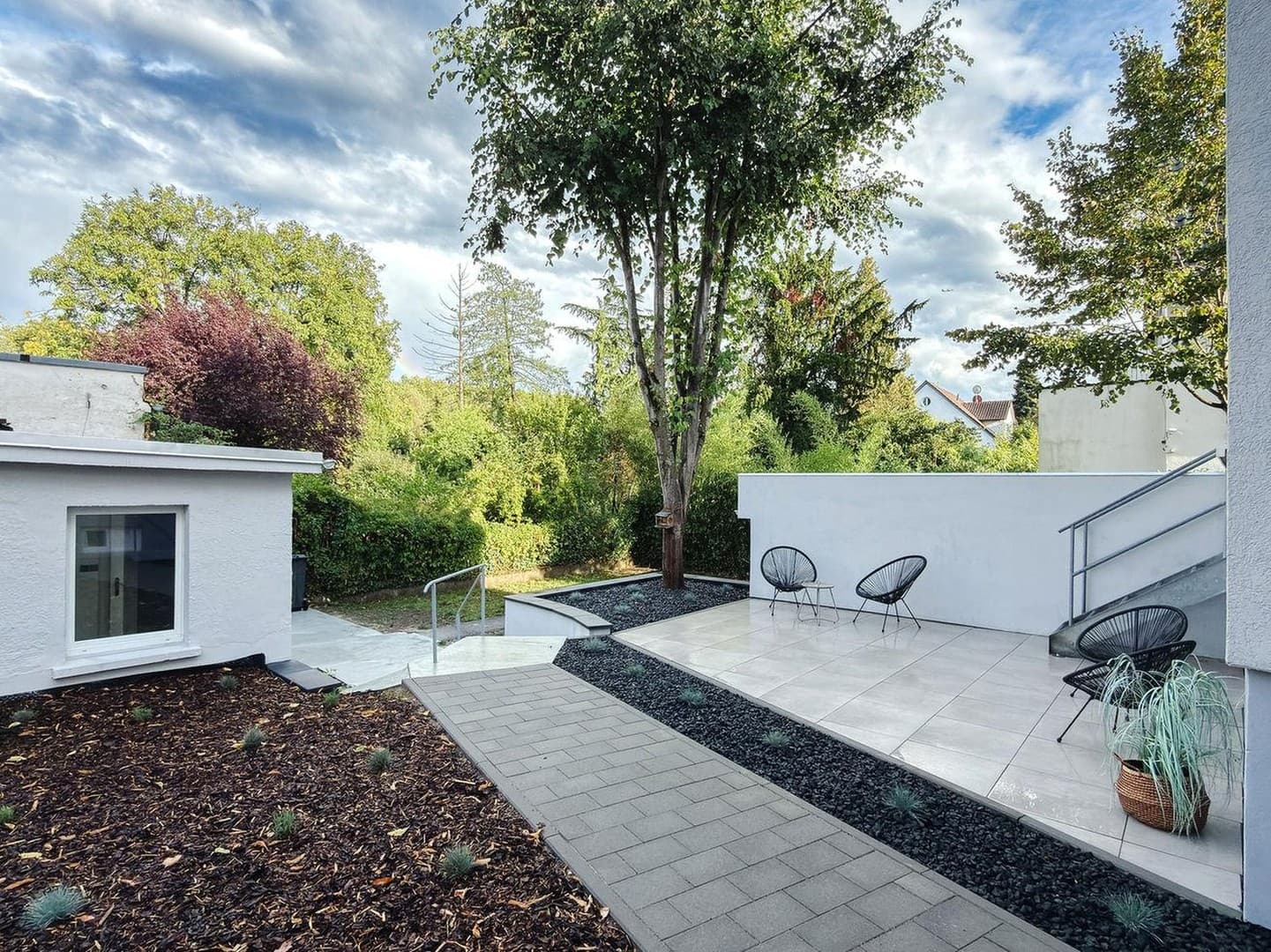 Gartenwohnung mit Hausgefühl: 105 m² mit großer Terrasse nahe Frankfurt