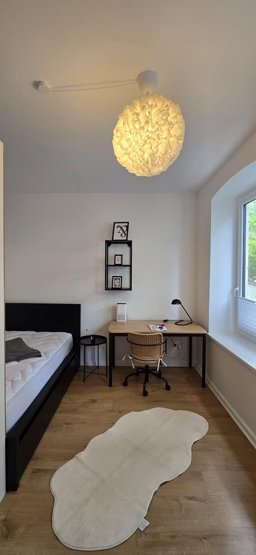 Möbliertere 2-Zimmer Wohnung
