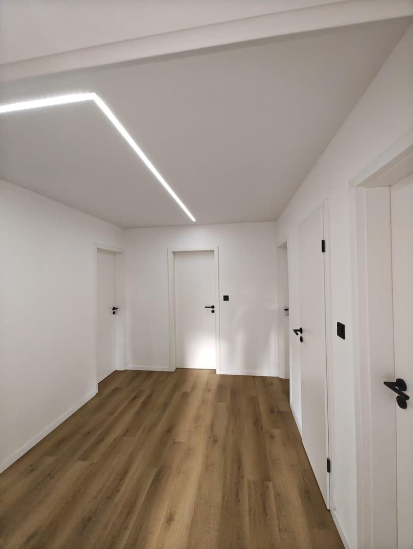 Hochwertig kernsanierte 3-Zimmer-Wohnung mit Loggia und Stellplatz in Nürnberg-Zabo