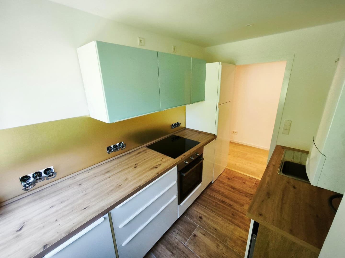 Frisch renovierte 3-Zimmer-Wohnung mit Balkon & Einbauküche