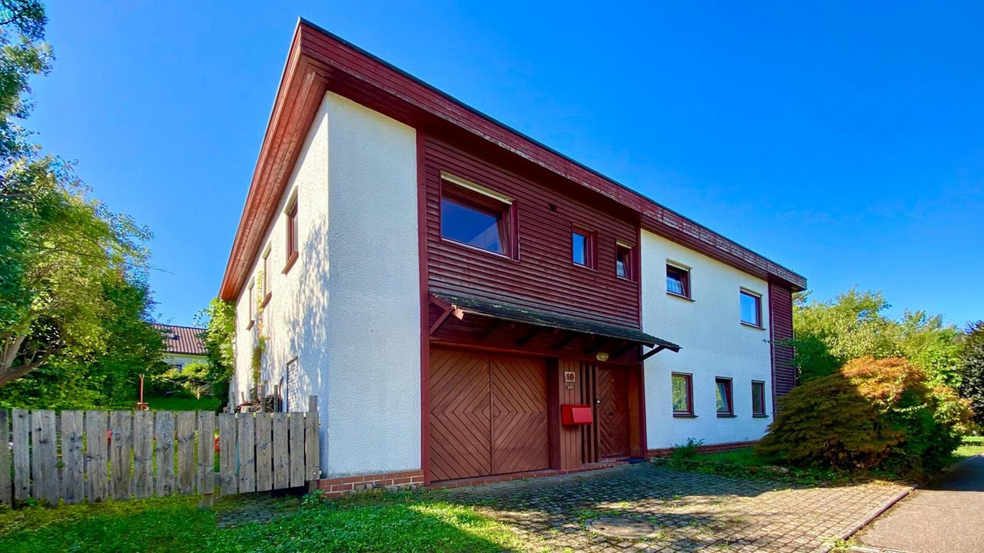 Freistehendes Wohnhaus mit großzügigem Grundstück - provisionsfrei direkt vom Eigentümer