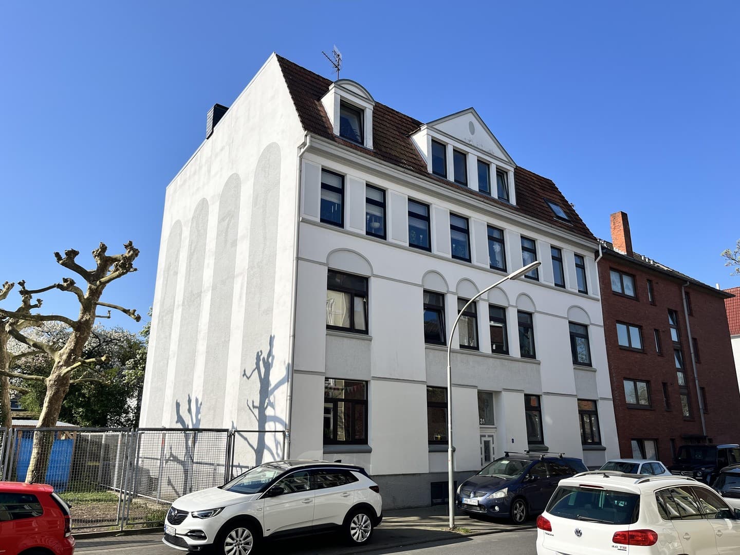 Mehrfamilienhaus in Wilhelmshaven – 8 Einheiten, vollvermietet, 6,4 % Bruttomietrendite