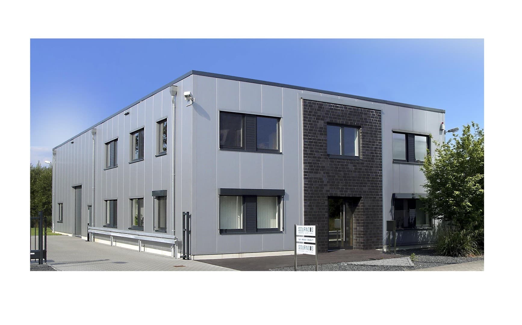 Kombination aus Büro (160m²), Produktion (250m²) und erweiterbarem Lager (160m²)