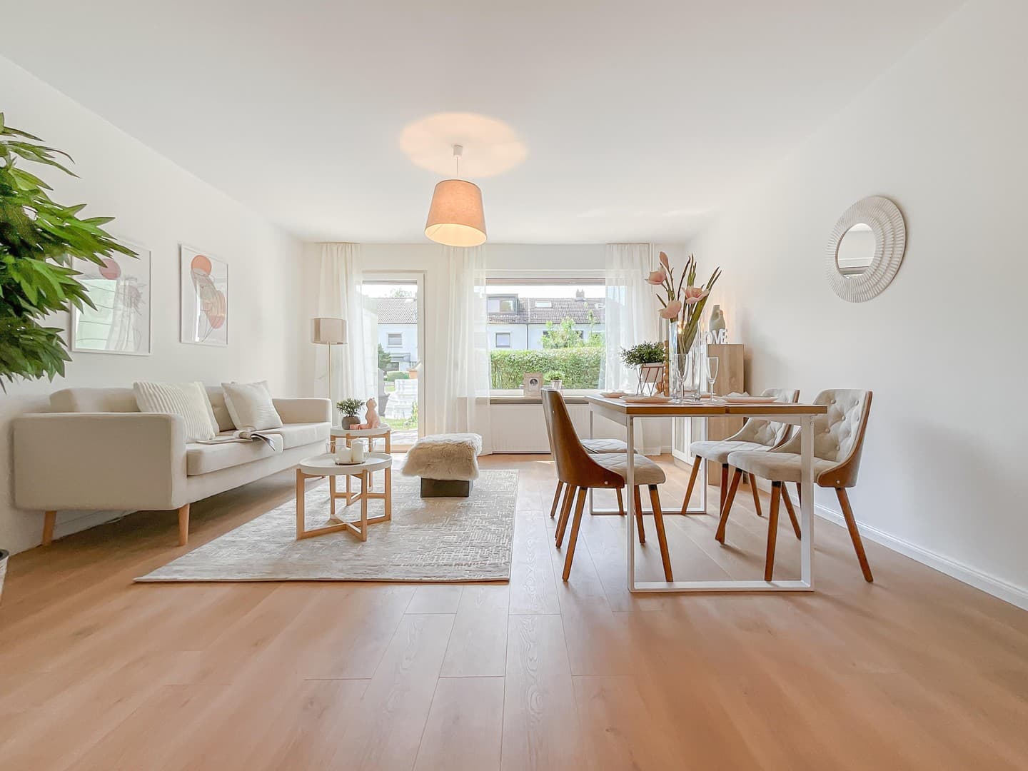 Familienleben mit viel Platz – Reihenmittelhaus mit Garten und Dachgeschoss