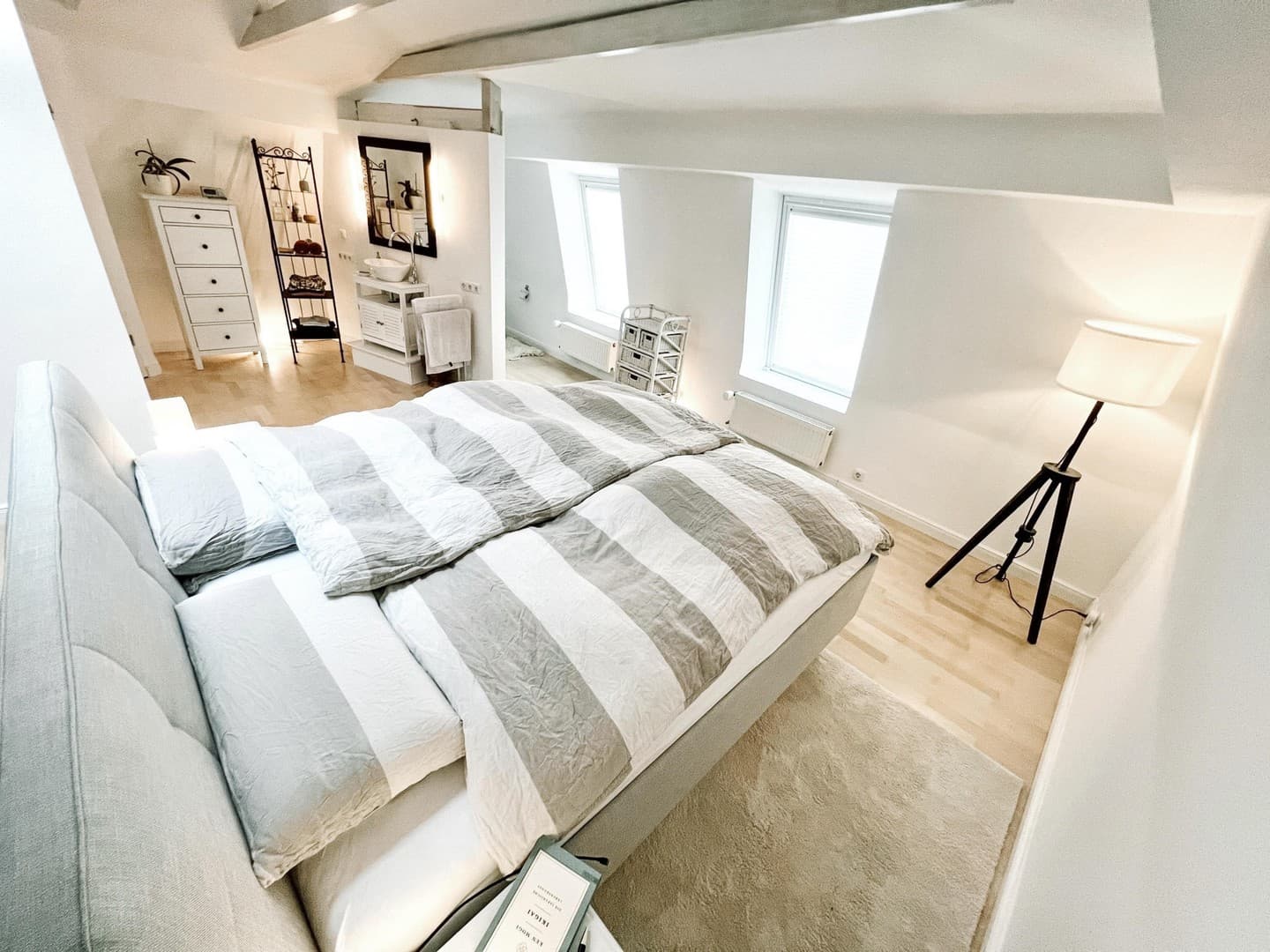 EFH-Maisonette mit Holz-Terrasse und Stellplatz zur Miete
