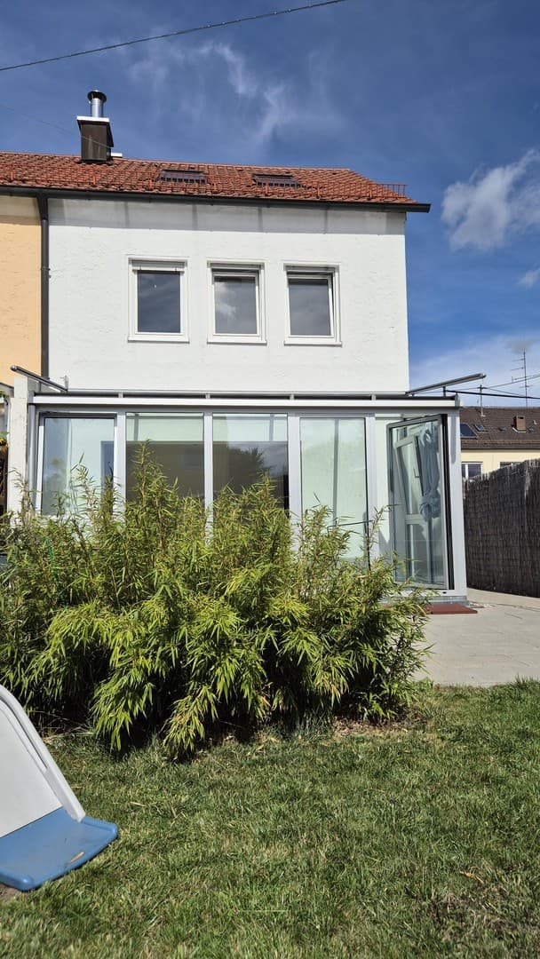 Charmantes, modernisiertes Reiheneckhaus in ruhiger Lage am Stadtrand