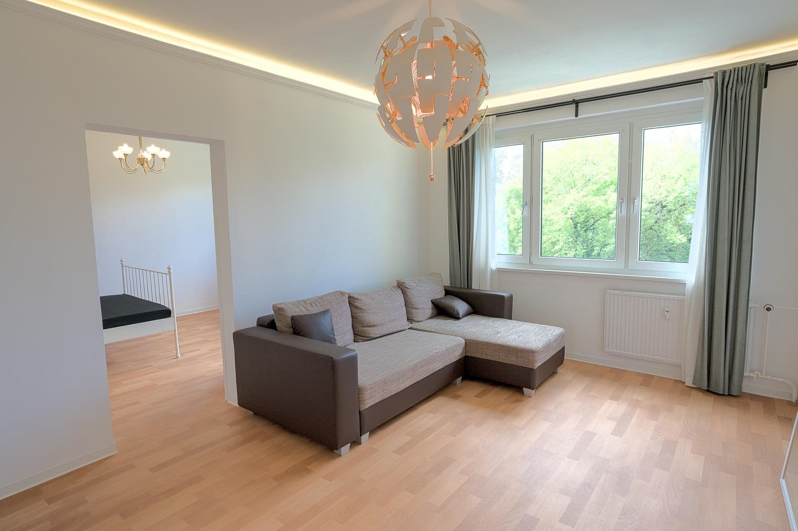 2-Zimmer-ETW Leipzig-Marienbrunn, Einzugsfertig inkl. Möbel & EBK