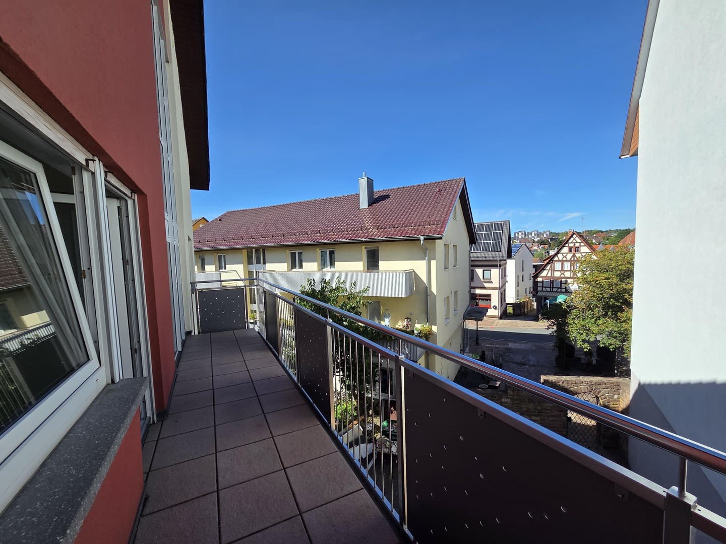 3 Zimmer Küche Bad + Gäste WC mit Balkon in zentraler Innenstadtlage in 74722 Buchen