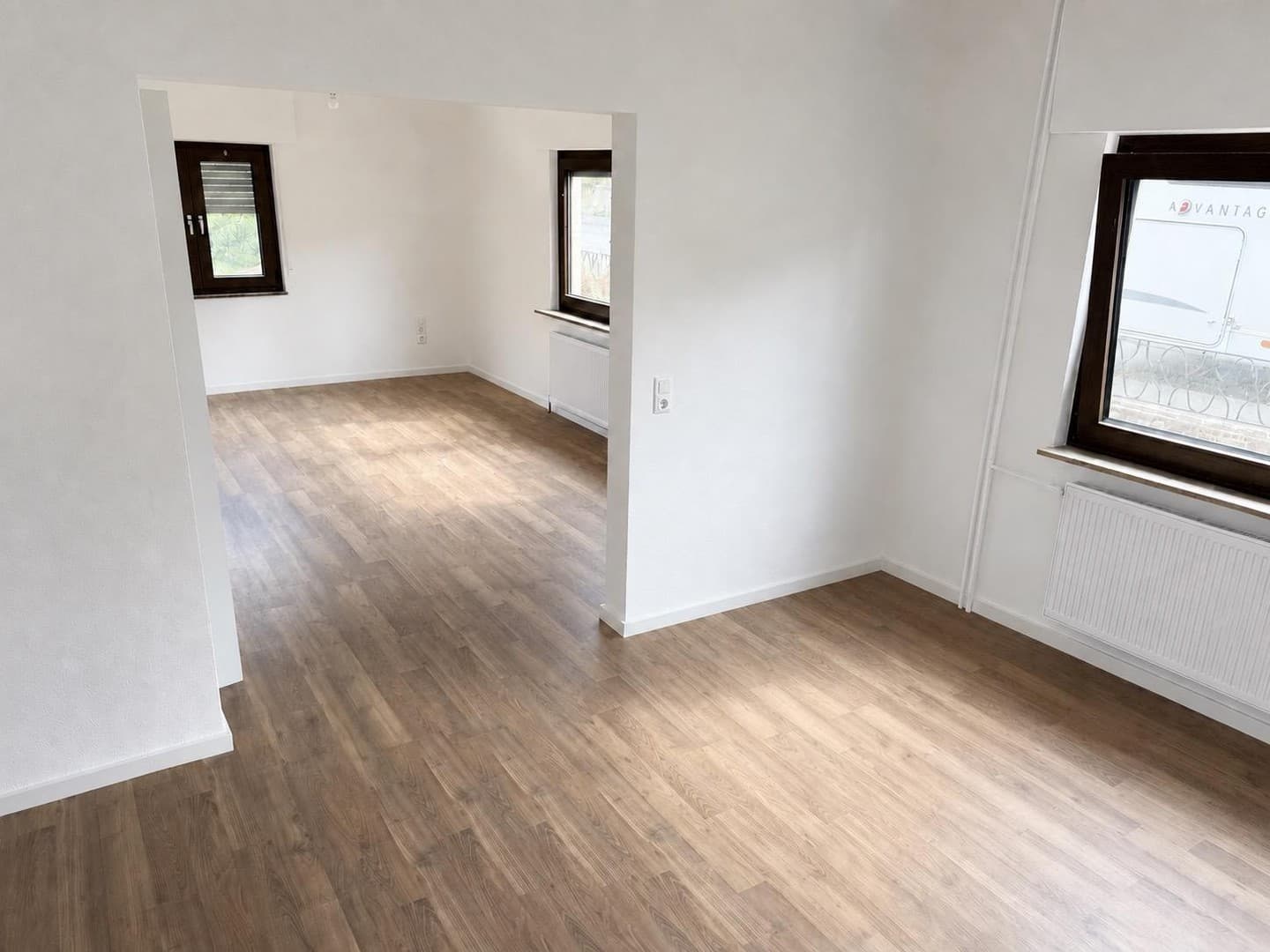 Sanierte 3,5 Zimmer Wohnung mit Garten & Einbauküche in Haiger-Seelbach