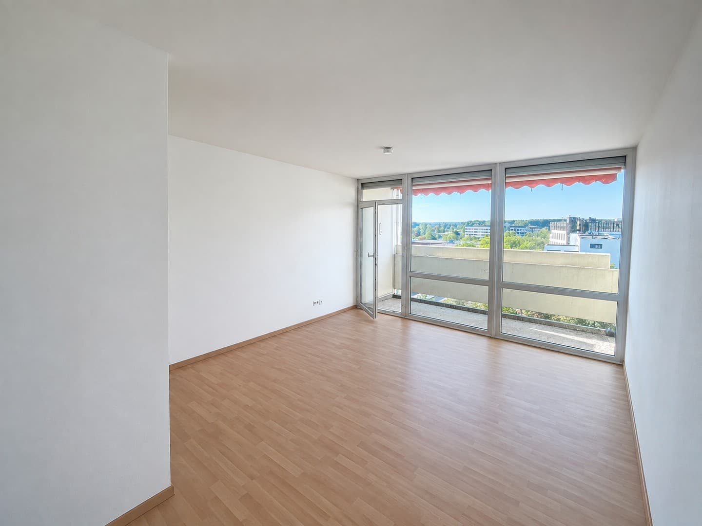 Helles-1 Zimmer-Apartment im Norden von Regensburg