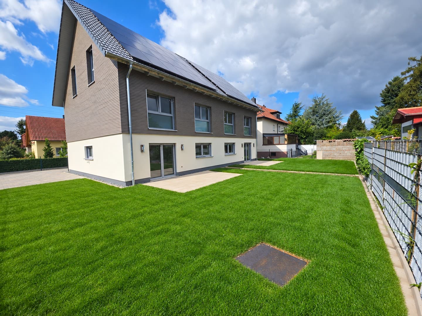 Neubau-Doppelhaushälfte mit 165 m² | 6 Zimmer | 2 Bäder | Garten | Kühlung | Smart Home