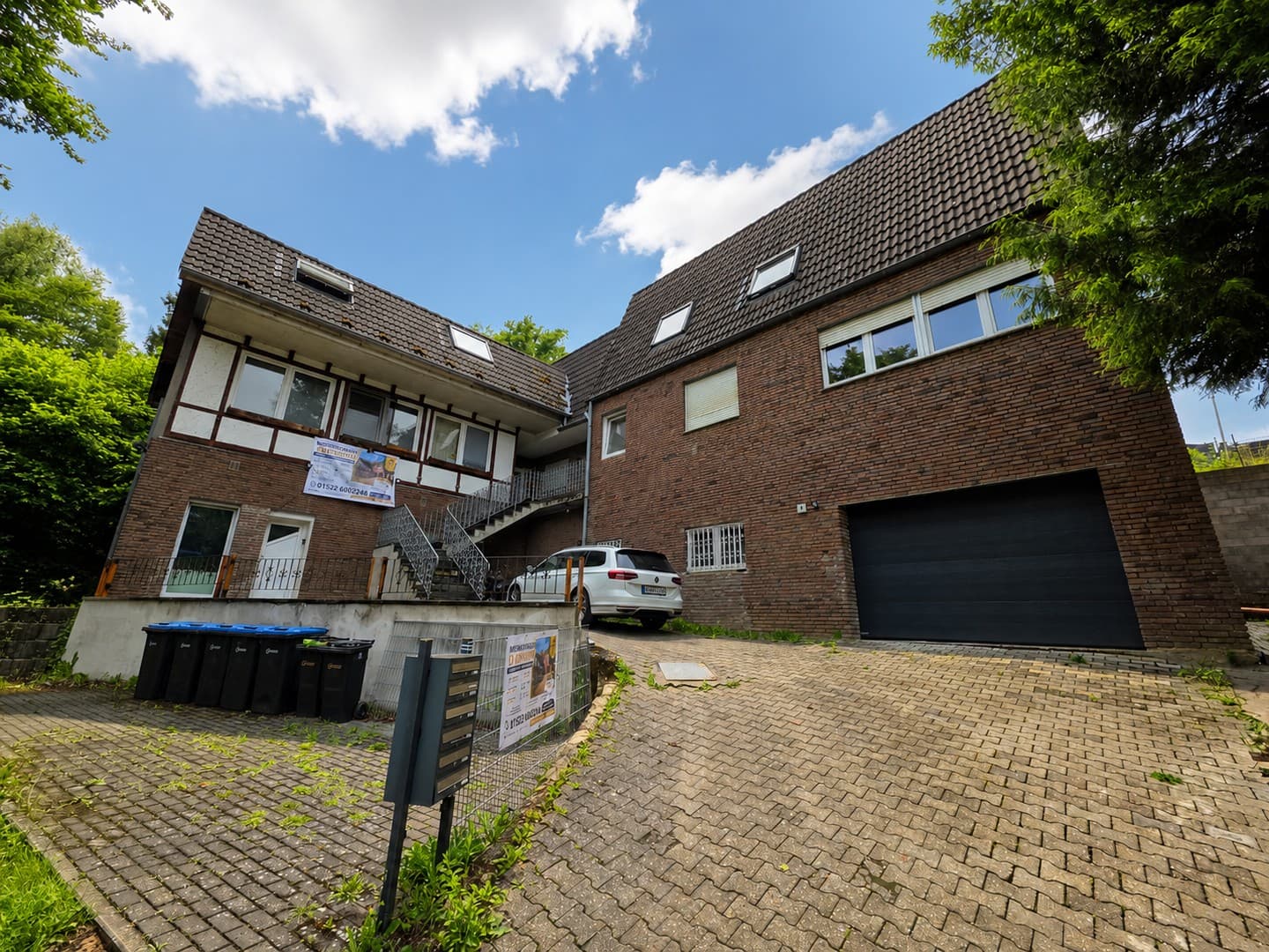 „Provisionsfrei: Mehrfamilienhaus mit 5 Wohneinheiten & ca. 467 m² Wohnfläche“