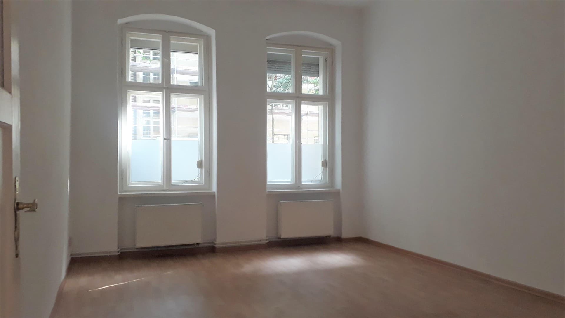 3-Raum Wohnung im Erdgeschoss mit Garten beim Nöldner Platz