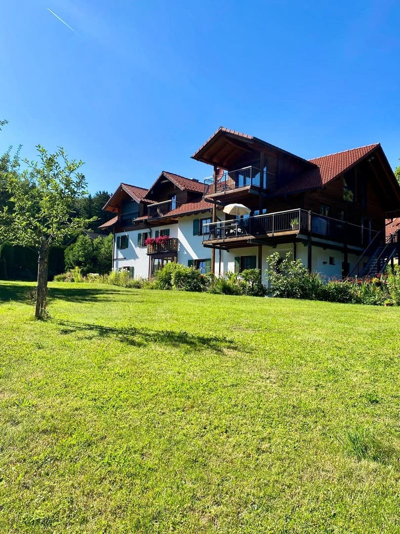 Exklusive 2,5-Zimmer-Wohnung in Top-Lage in Feldafing am Starnberger See