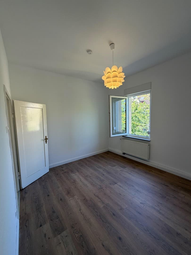 Gepflegte 2-Zimmer-Wohnung mit neuwertiger Einbauküche in Heilbronn-Südstraße