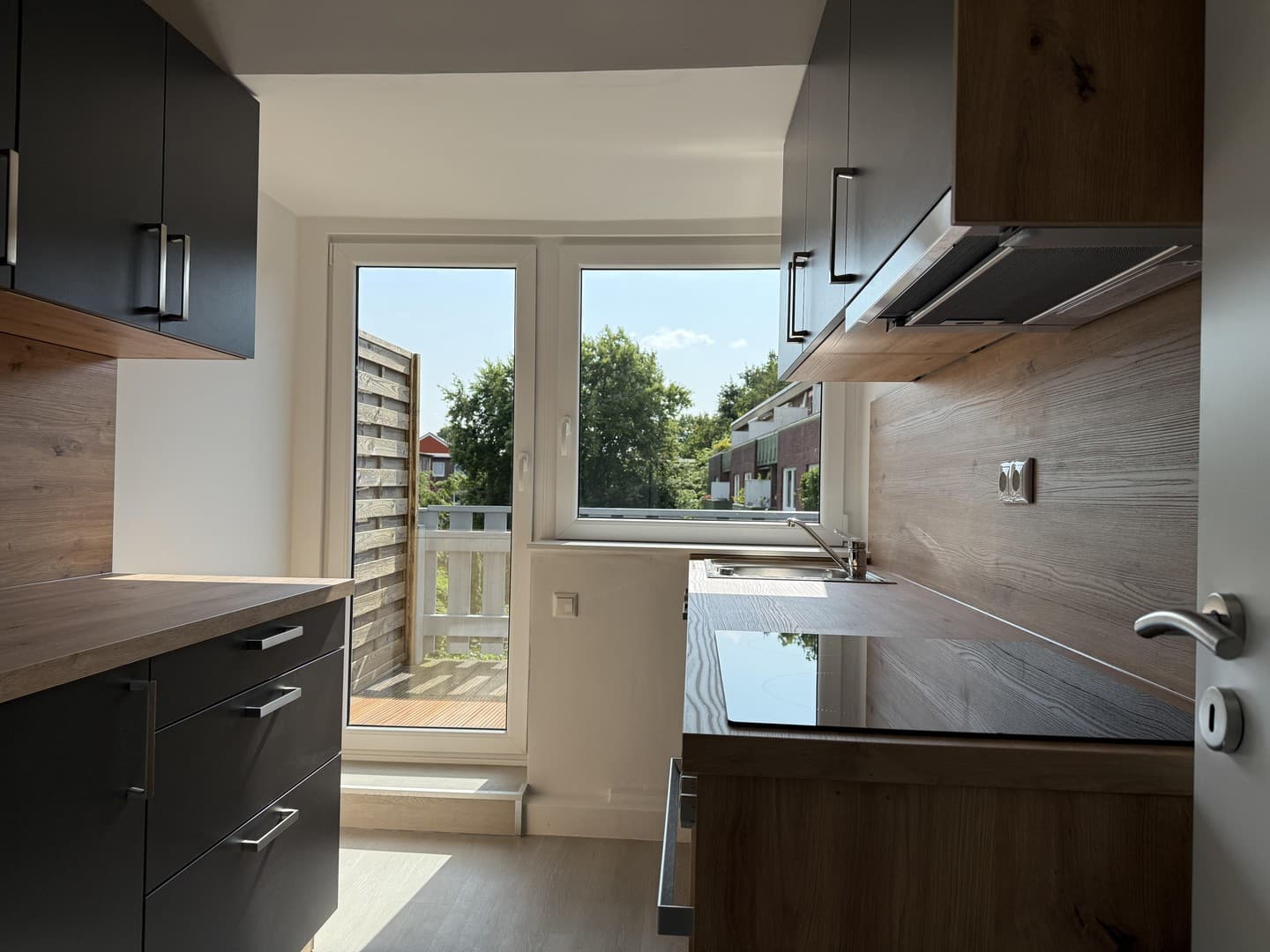 Zuhause ankommen: Modernisiert, hell, mit Balkon – Ihre neuen 3 Zimmer