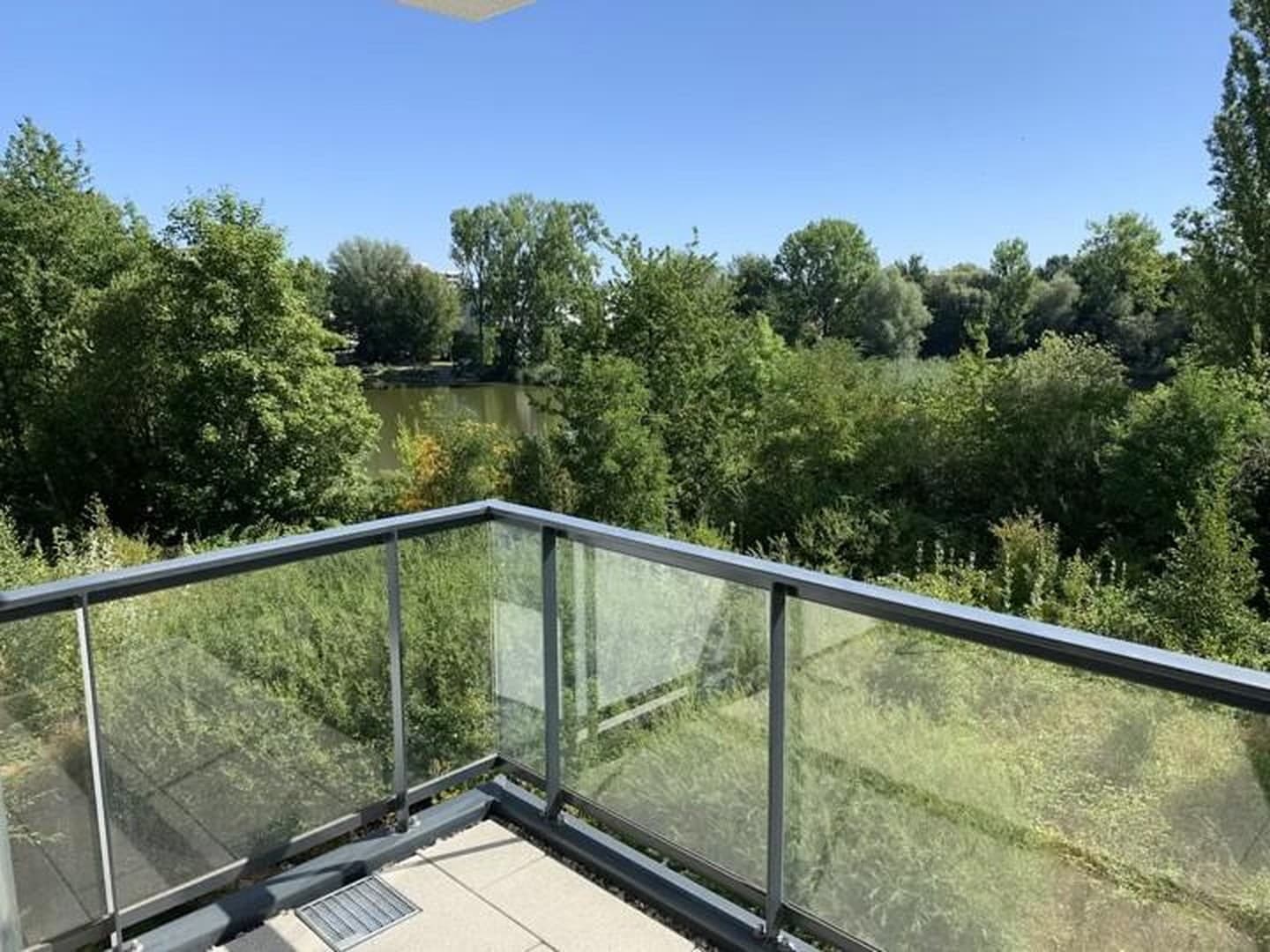 Probstsee Lakeside Luxury: 3,5-Zi., EBK, Ankleide, TG | 7 min Patch Barracks