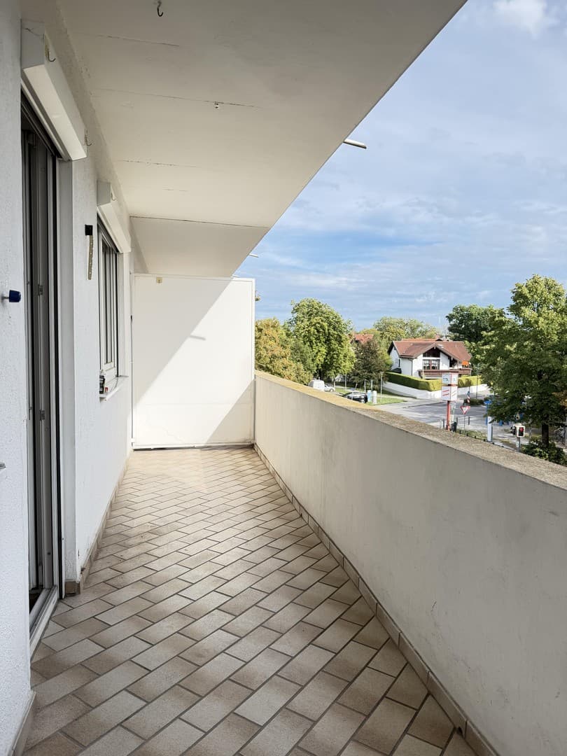 Leerstehende 2,5-Zimmer-Whg - 1A-Lage in Unterhaching, provisionsfrei & leichter Renovierungsbedarf