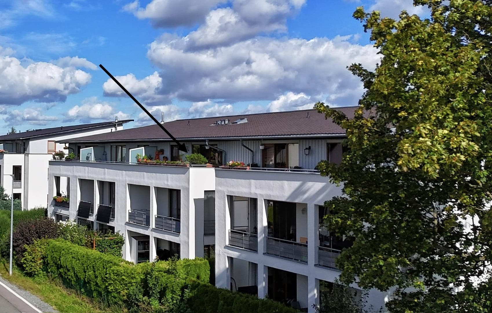 Hochwertige 3-Raum-Dachgeschosswohnung mit großer Dachterrasse in ruhiger Top-Lage