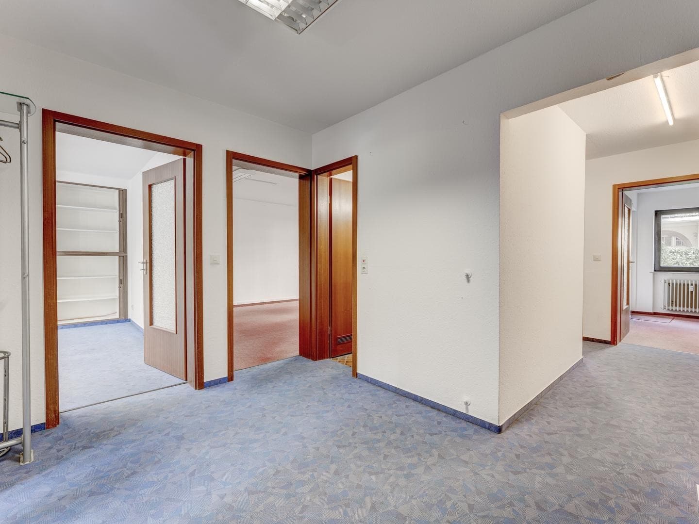 Büro- o. Praxisräume mit 3 Stellplätzen & Loggia - Colombistraße 11-13, Freiburg