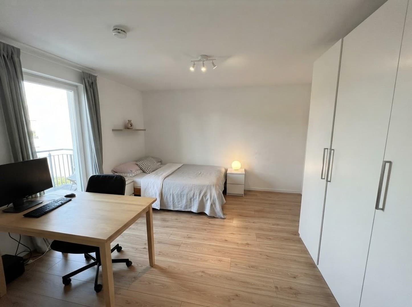 Möbiliertes 1-Zimmer-Apartment mit Balkon in Top-Lage in Erlangen