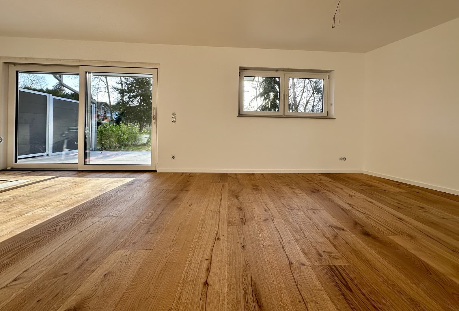 3 Zimmerwohnung im EG mit großer Süd-Terrasse