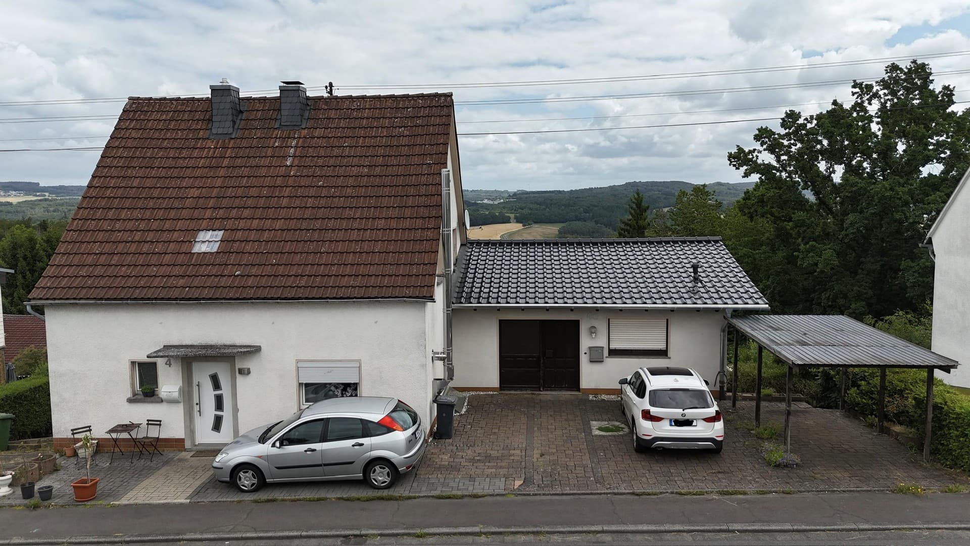 Zweifamilienhaus nahe Hachenburg – Kapitalanlage, provisionsfrei