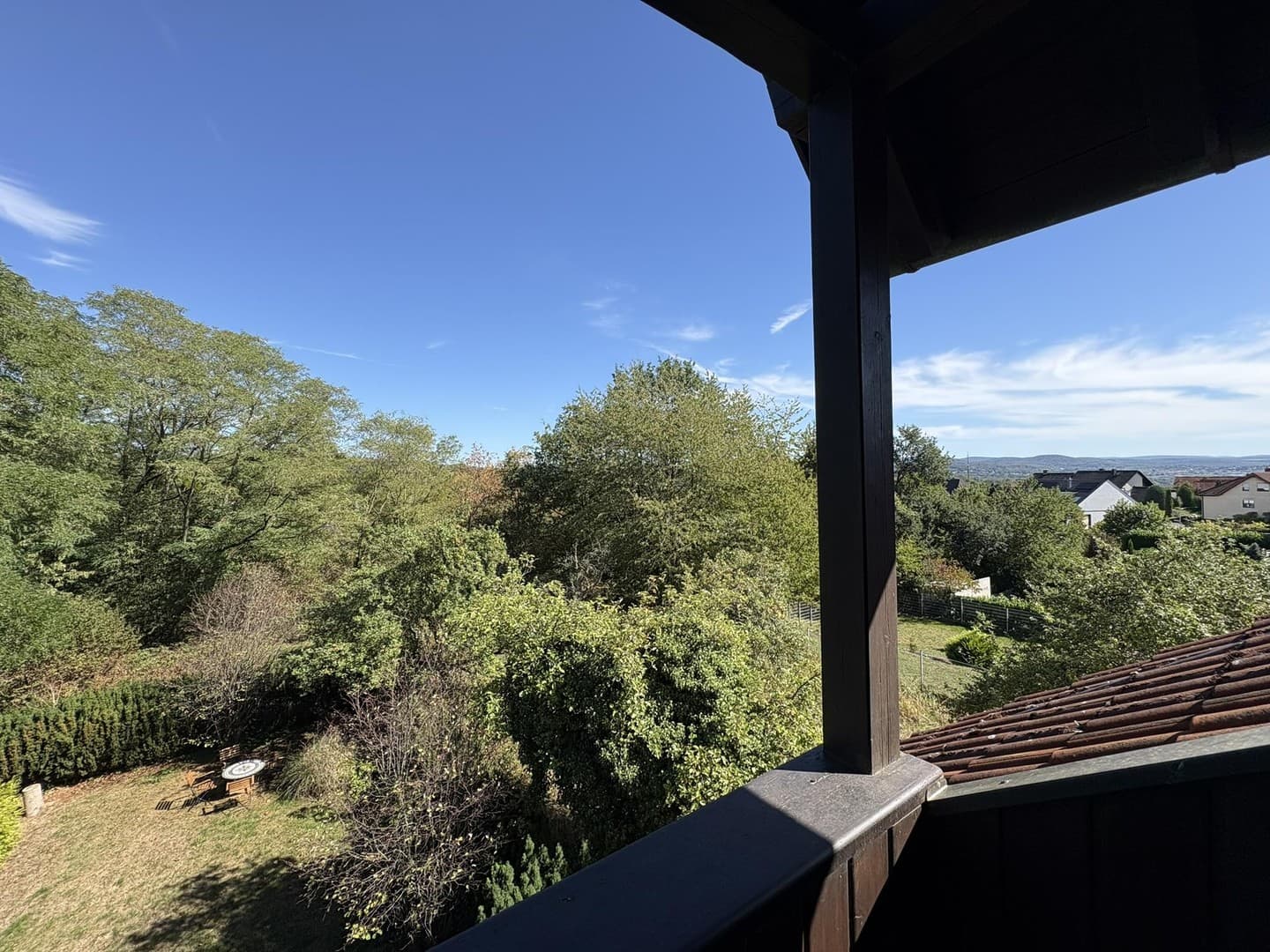 Traumwohnung mit Fernblick, Wärmep. + PV (beauftragt)