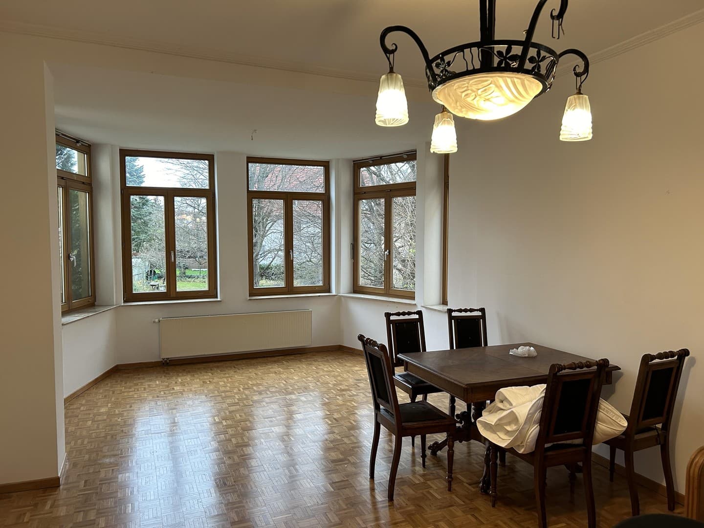Wunderschöne sonnige 2-3 Zi-Wohnung mit Garten