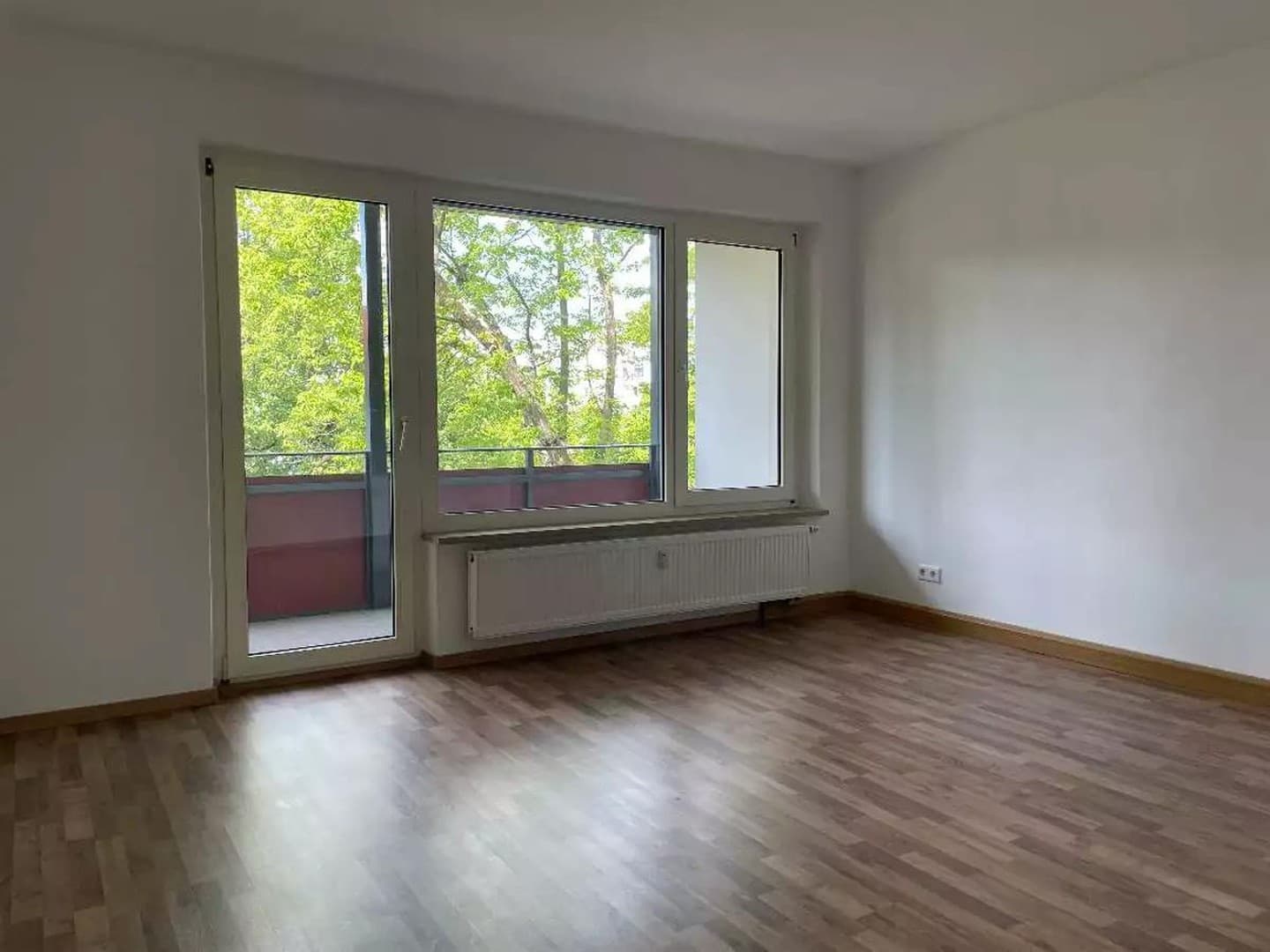 Charmante 2-Zimmer-Wohnung (59 m²) mit Balkon im Herzen von Erlangen-Sebaldus zu vermieten