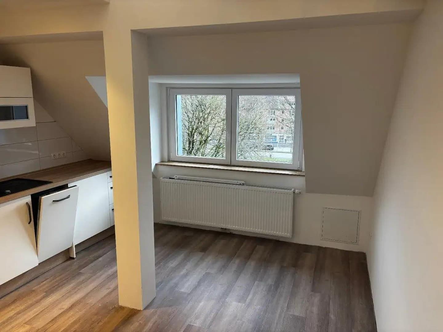 1-Zimmer Wohnung zu vermieten im Dachgeschoß