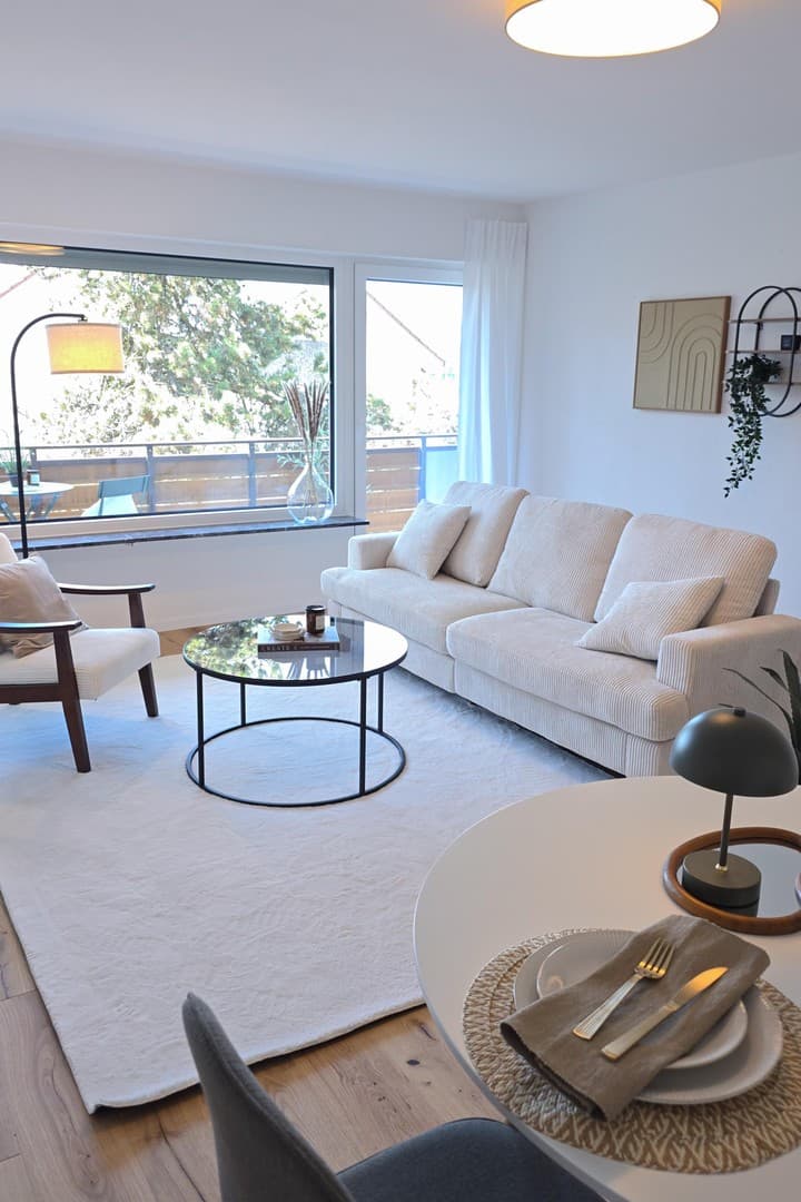 Modernisierte 3-Zimmer-Wohnung mit großzügigem Balkon und Garage, Provisionsfrei
