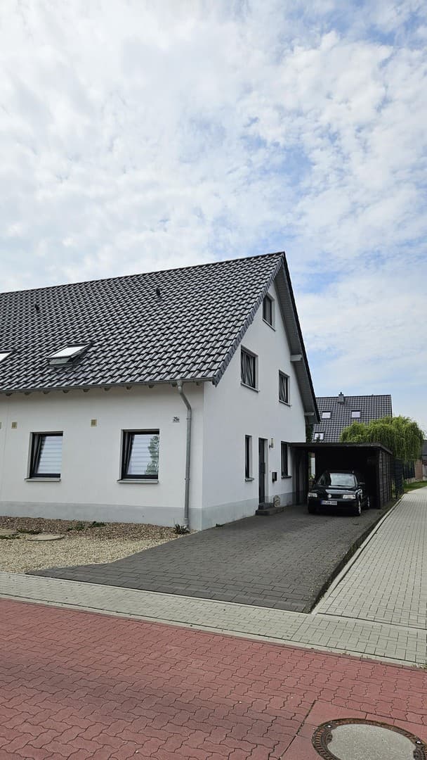 Neuwertige Doppelhaushälfte in Geseke direkt von privat