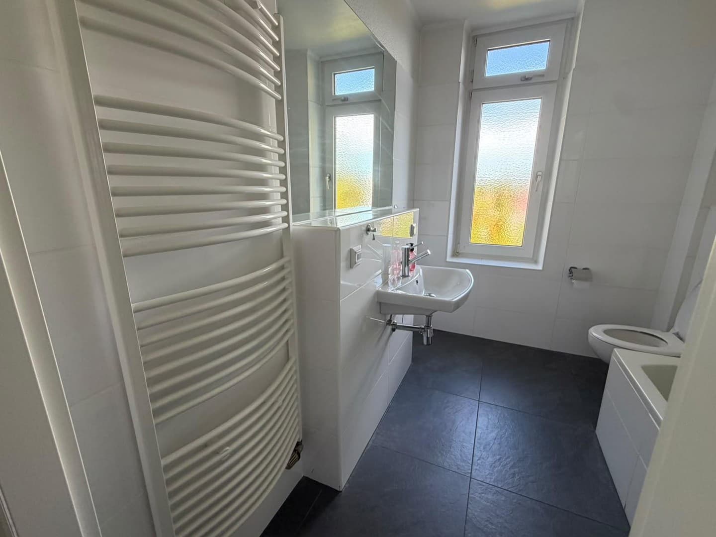 Wohnen mit Charme: 3-Zi.-Altbauwohnung mit Balkon in Hilden