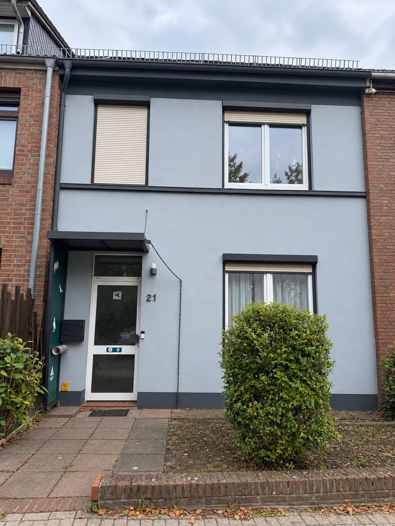 Modernisiertes 5-Zimmer-Reihenmittelhaus in Bremen-Hastedt mit Garten, Terrasse & 2 Bädern