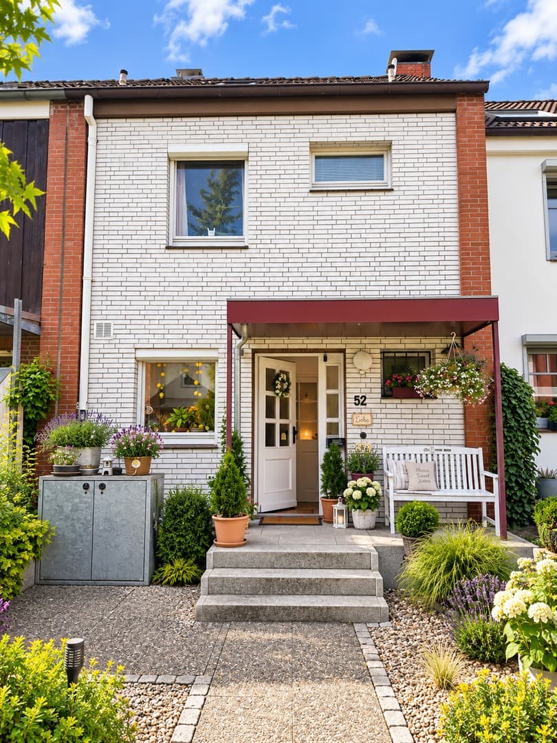 Reihenhaus in Reinbek mit Garten, Garage & Fernwärme – 4 Zimmer + ausgeb. Dachgeschoss