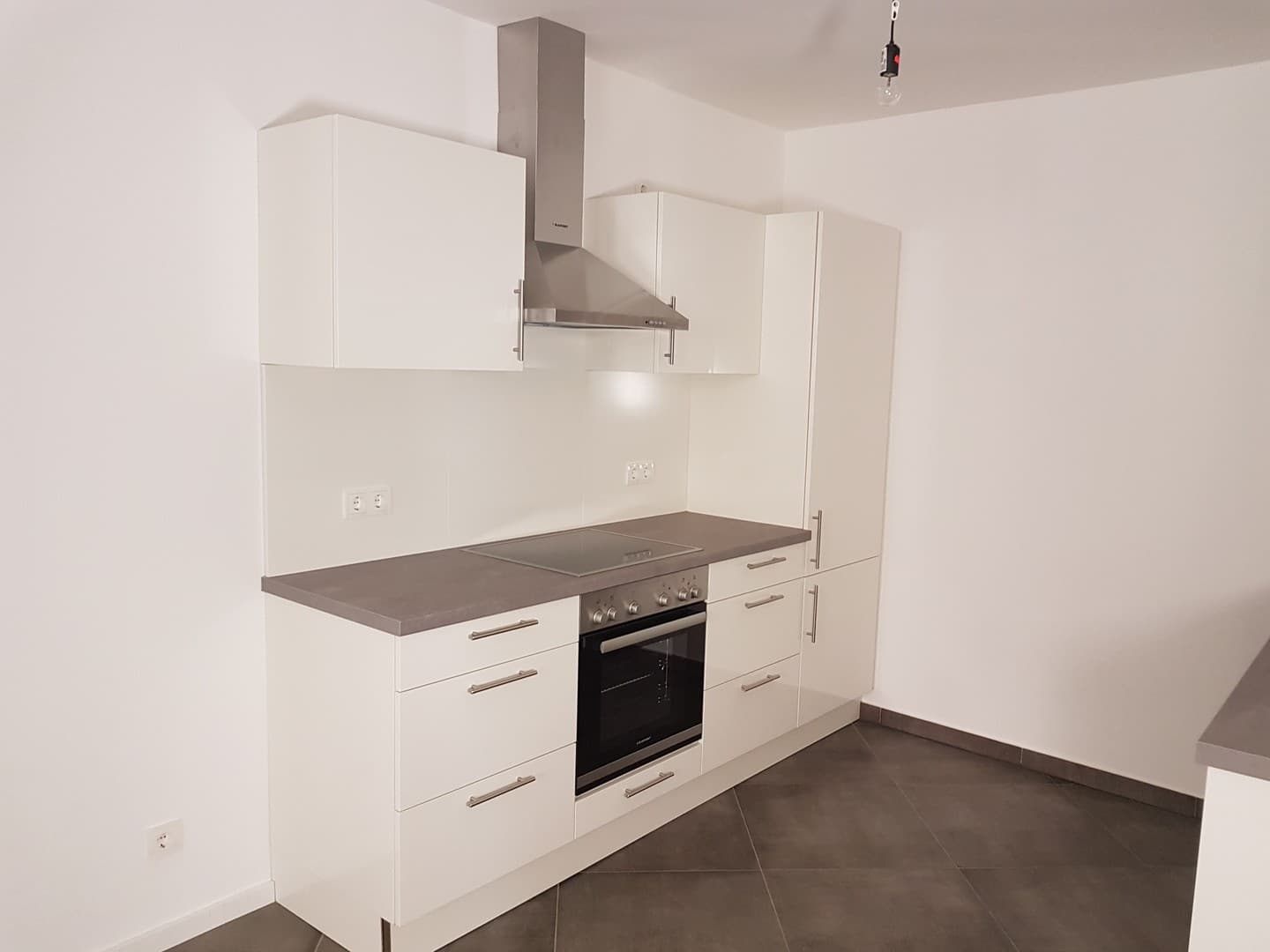 Sofort frei! Kernsanierte moderne 1-Zimmerwohnung ruhige Altstadtlage ohne KFZ-Stellplatz