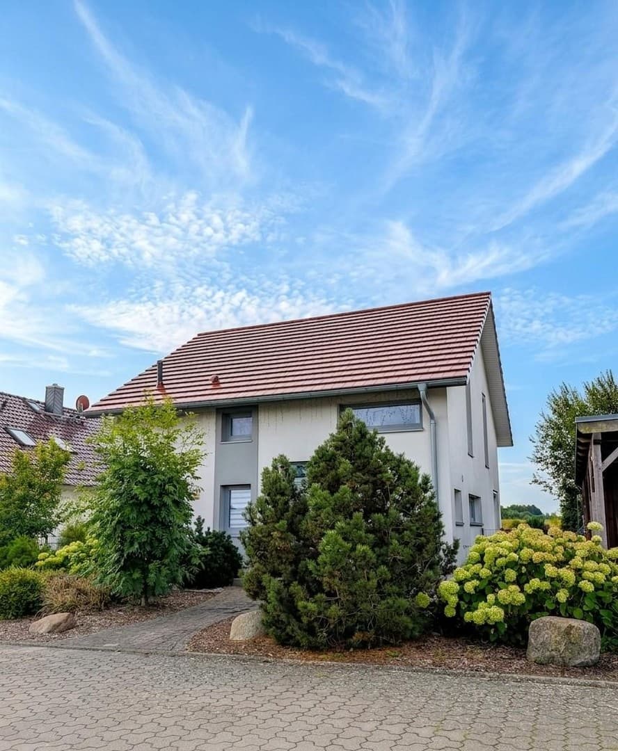 Einfamilienhaus in Stadtrandsiedlung Greifswald: Bj. 2014 - Solarthermie & Carport – Provisionsfrei