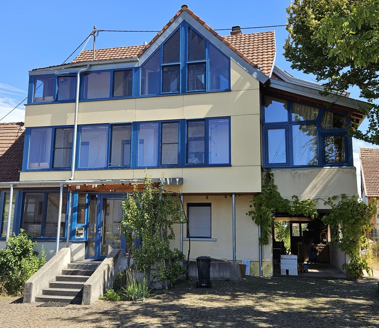 Sehenswertes Haus mit großem Grundstück in Niedermohr (Region KL, HOM, PS, KUS)