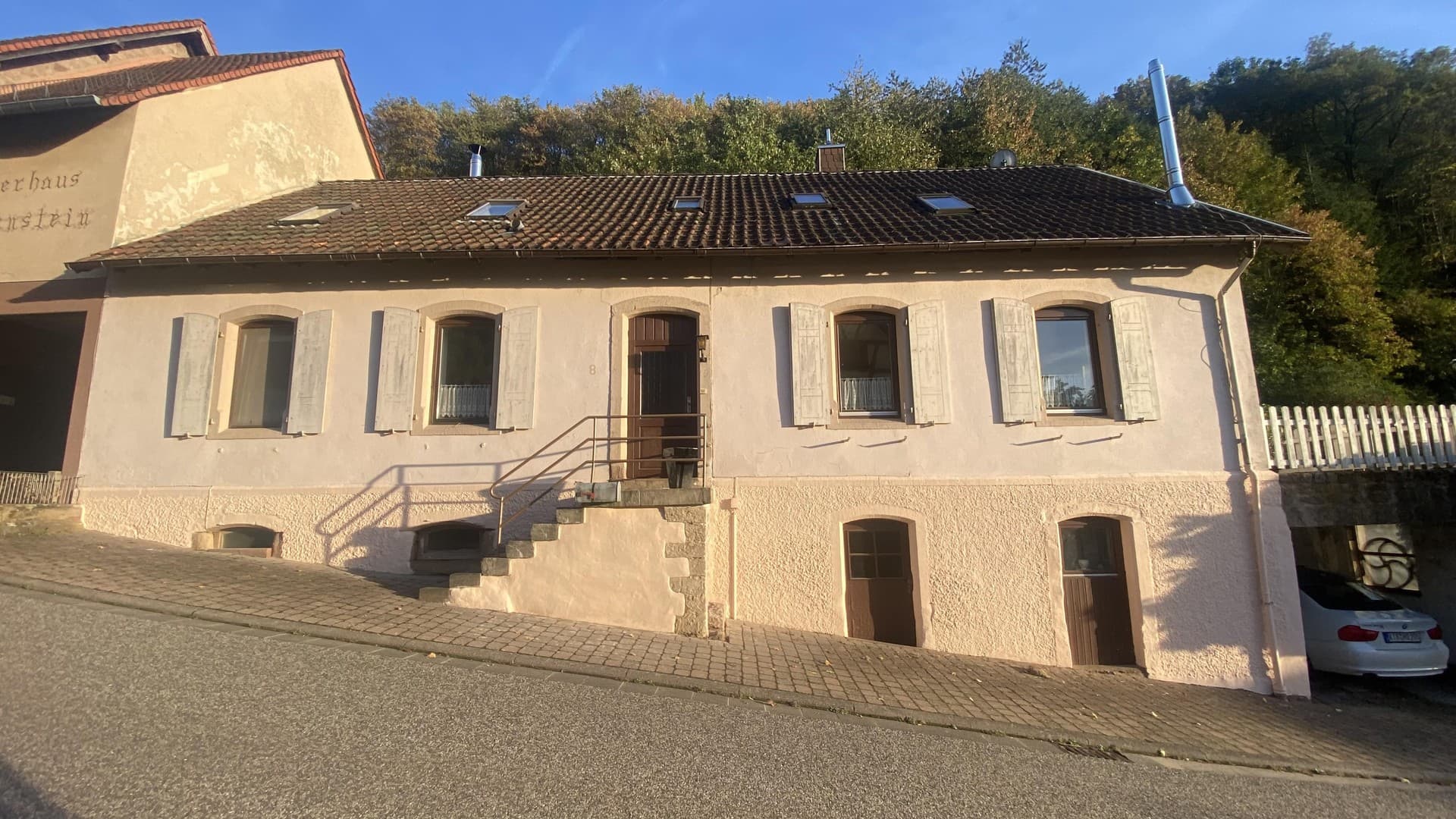 Zweifamilienhaus in einzigarter Lage in Falkenstein im Donnersbergkreis zu verkaufen