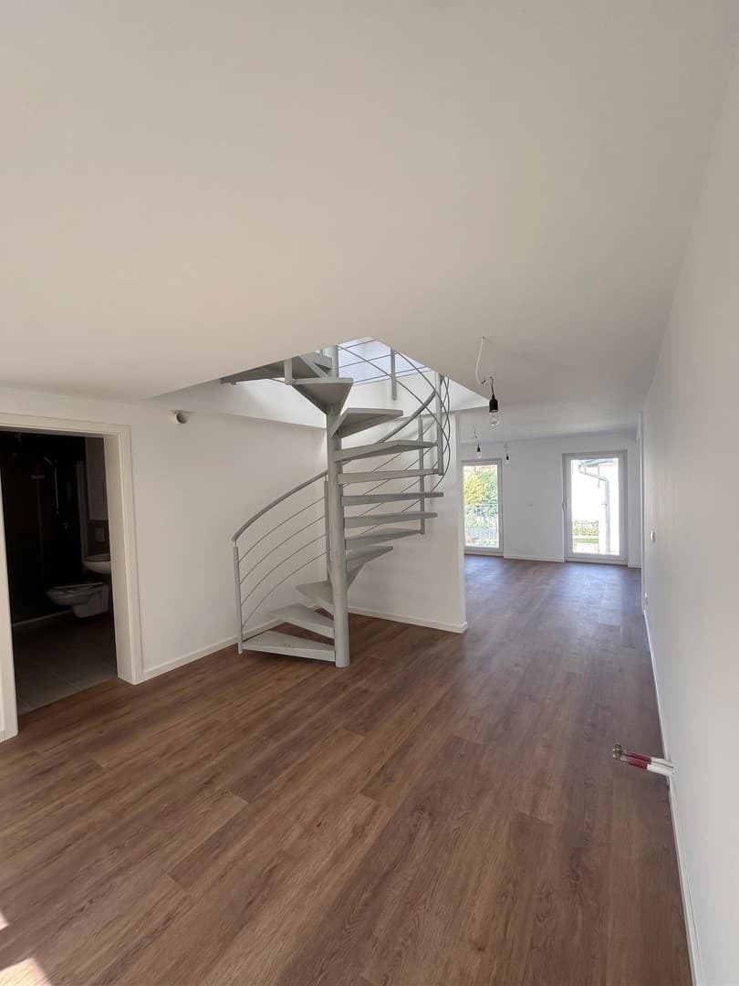 Großzügige Maisonetten-Wohnung mit Einbauküche - Erstbezug nach Sanierung