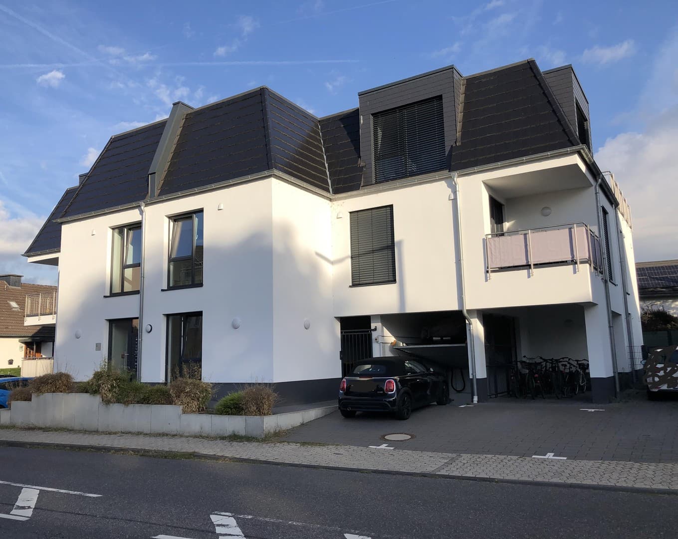Familienfreundliche, moderne Terrassenwohnung mit PKW-Stellplatz