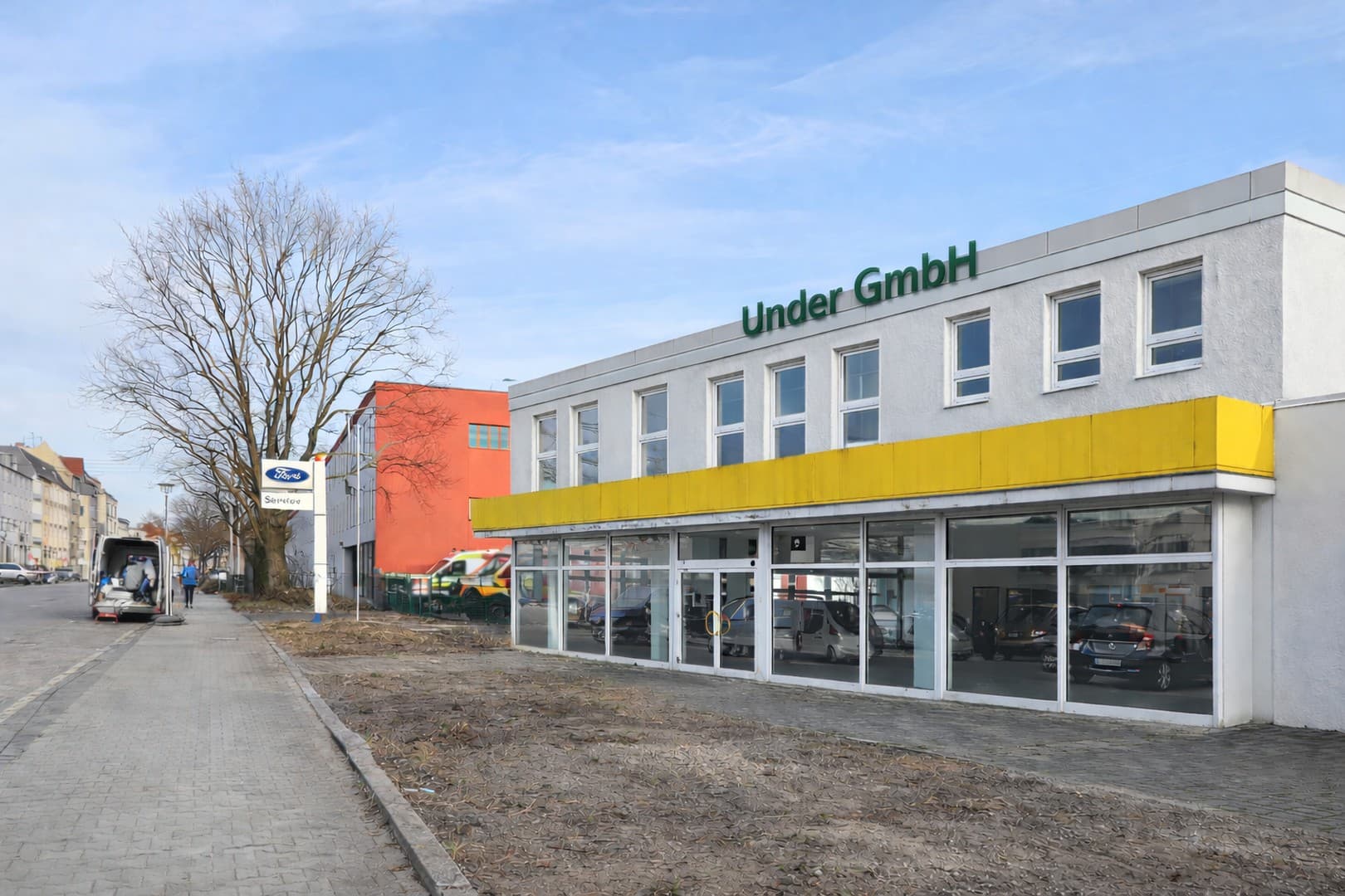 Autohaus mit Kfz-Werkstatt & Reifendienst Tüv in Berlin-Köpenick flexibel anmietbar