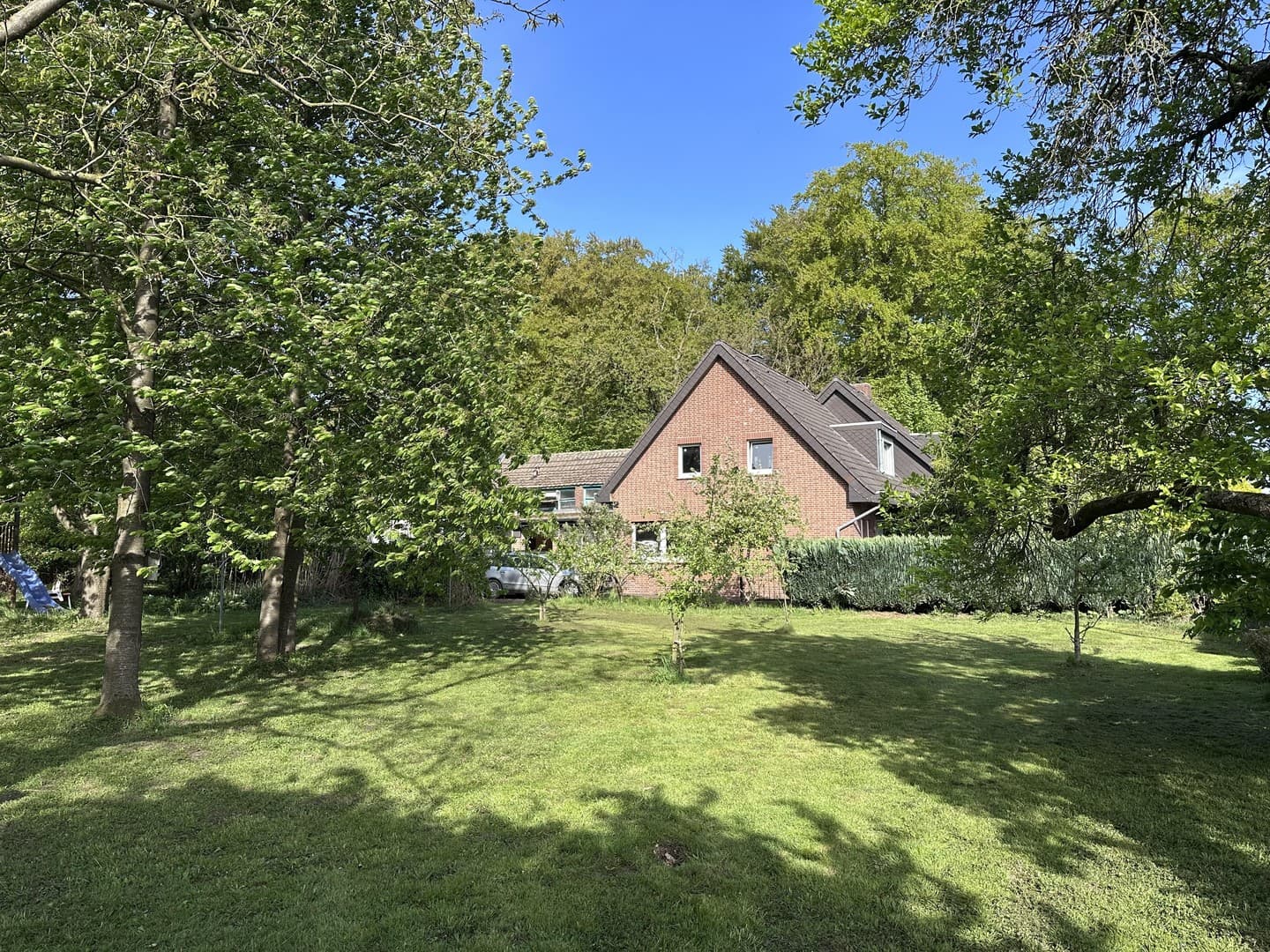 Natur pur in Alleinlage - EFH mit Wald, Weitblick und Privatsphäre