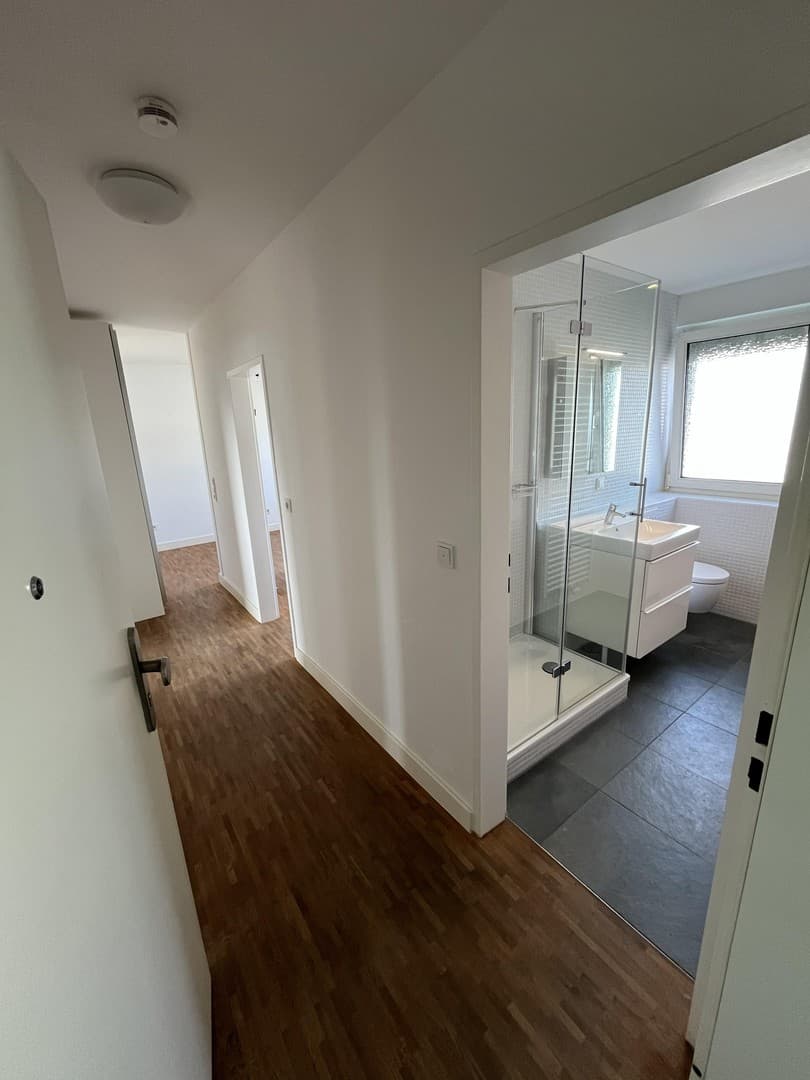 Modernisierte, helle 2-Zimmer-Wohnung mit Wohnküche